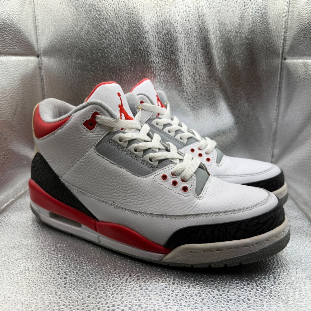 Size 10 Jordan 3 Retro Fire Red Mens White Red Excellent 136064-161 2007 Release